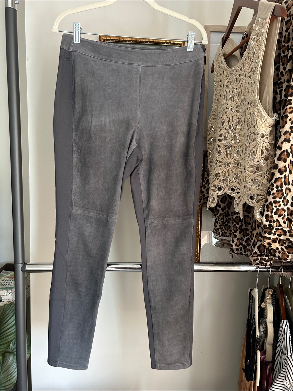 White House Black Market 10 skinny leg stretch gray suede front dressy pants